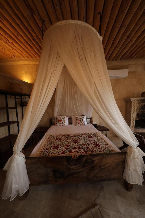 Helike Cave Suites Uchisar Luaran gambar