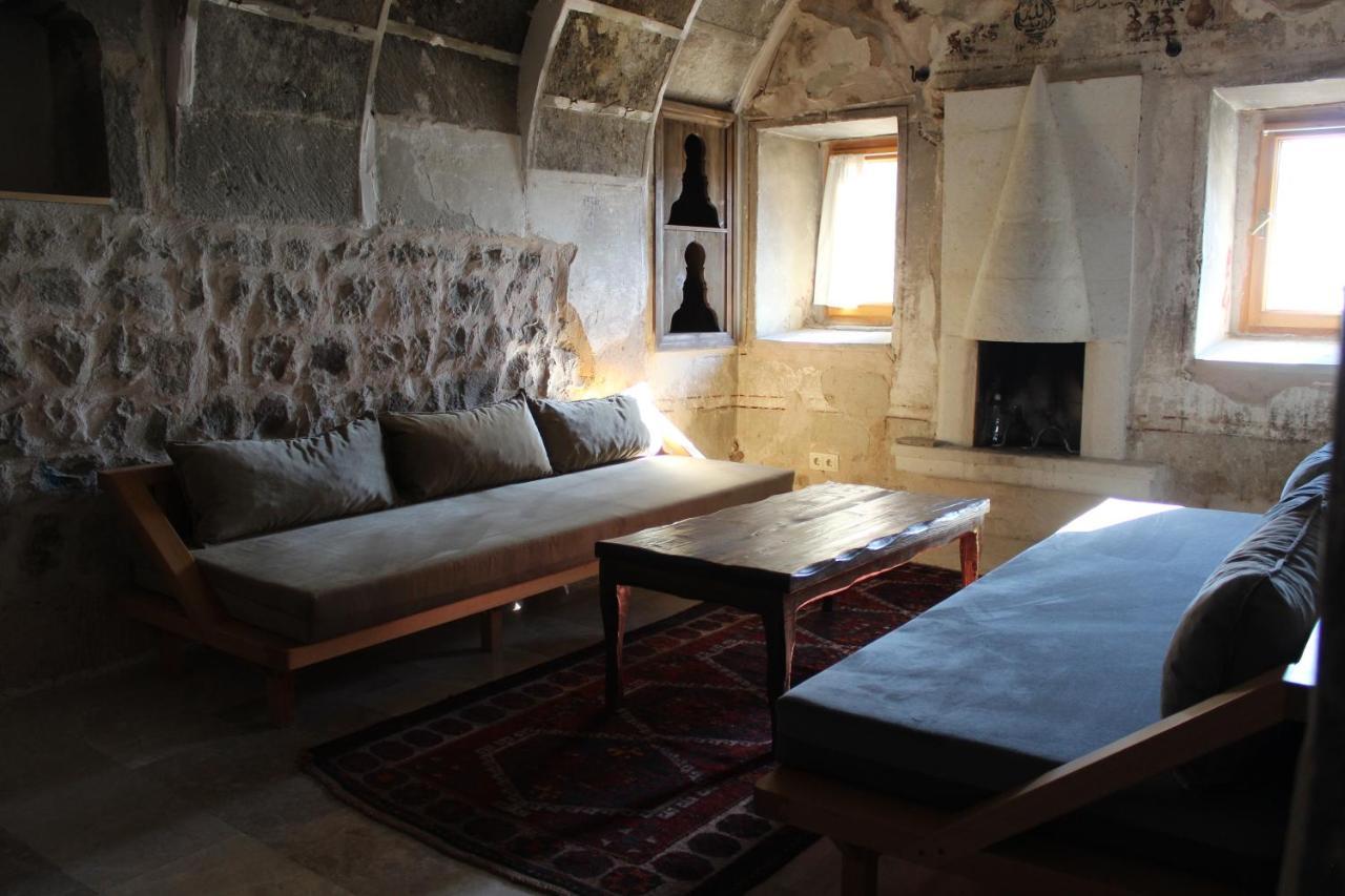 Helike Cave Suites Uchisar Luaran gambar